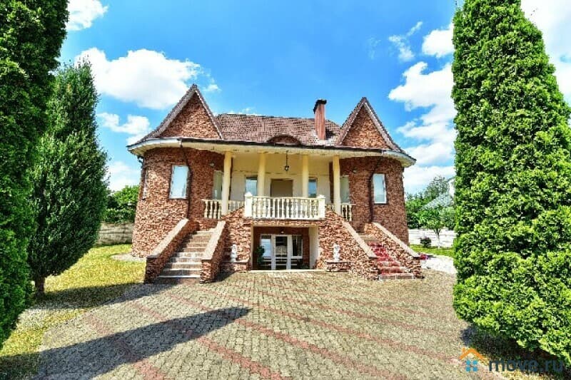 коттедж, 340 м², 15 соток