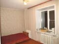 Продать трехкомнатную квартиру, 50 м², этаж 3 из 5. Фото 3