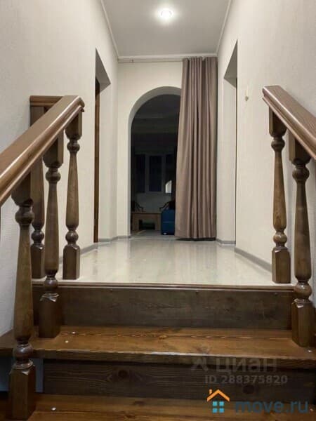 коттедж, 200 м²
