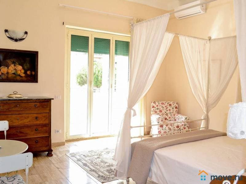 5-комн. квартира, 180 м²