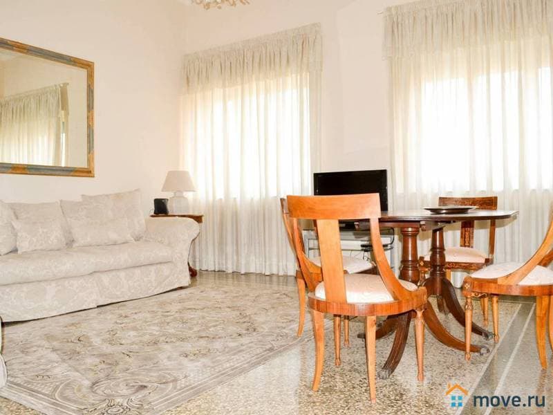 5-комн. квартира, 180 м²