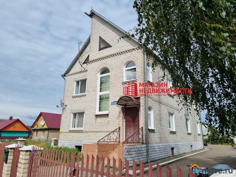 дом, 211.7 м²