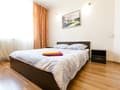Снять двухкомнатную квартиру посуточно, 42 м², этаж 3 из 24. Фото 1