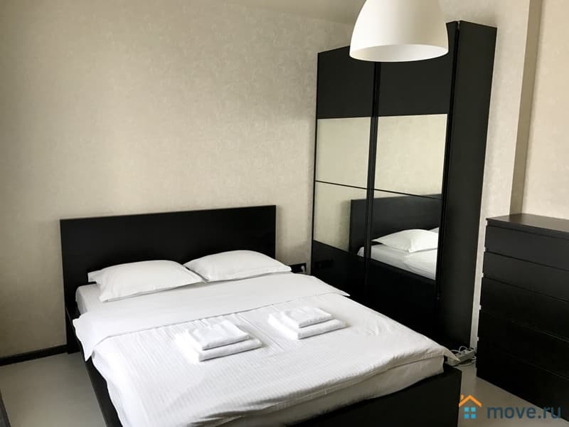 6-комн. квартира, 42 м²