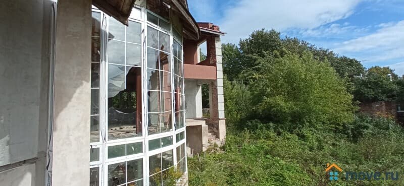 особняк, 930 м², 15 соток