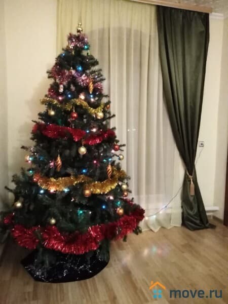 дом, 240 м²