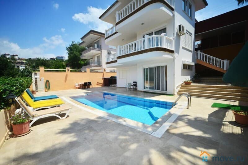 вилла, 270 м², 4 сотки