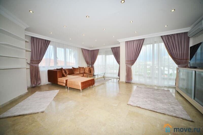 вилла, 270 м², 4 сотки