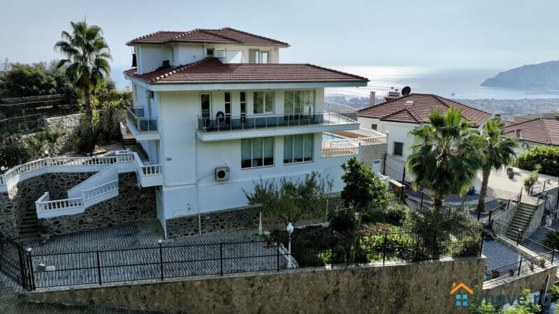 вилла, 560 м², 9.6 сотки