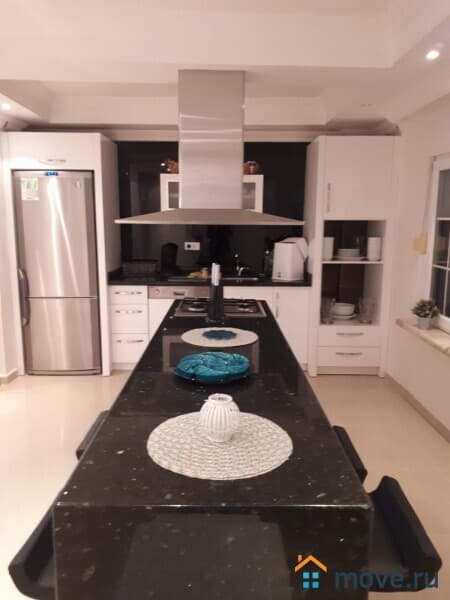 вилла, 250 м², 7 соток