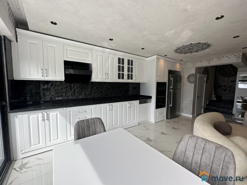вилла, 250 м², 2 сотки