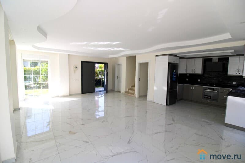 вилла, 220 м², 4 сотки