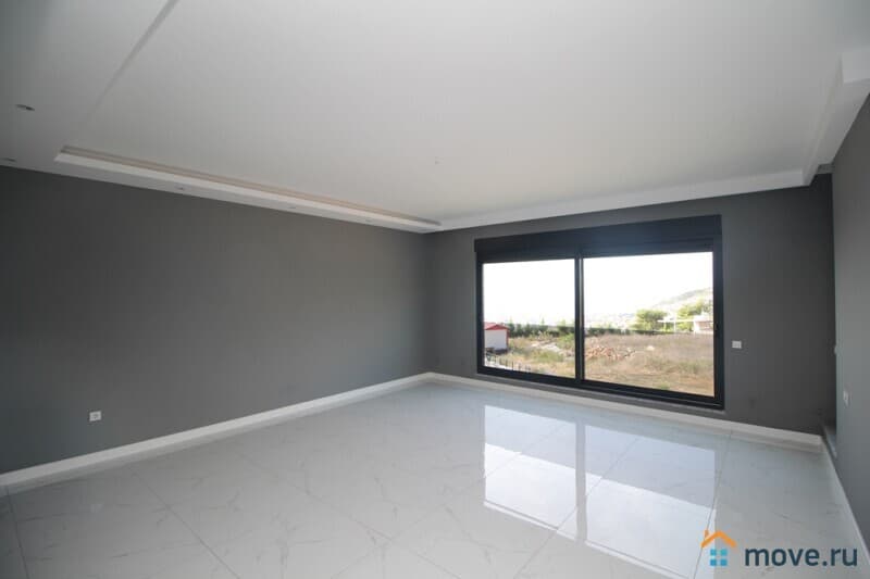 6-комн. квартира, 238 м²