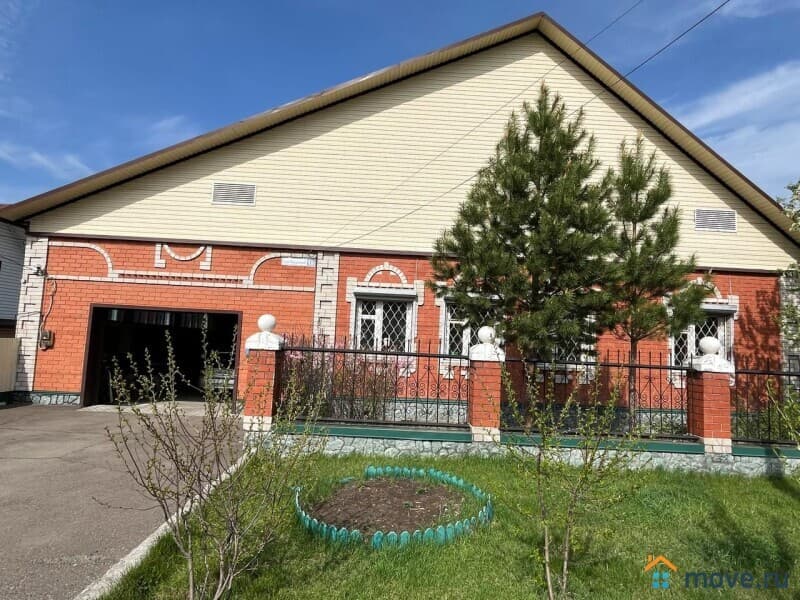 дом, 170 м²
