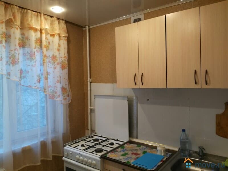 комната, 42 м²