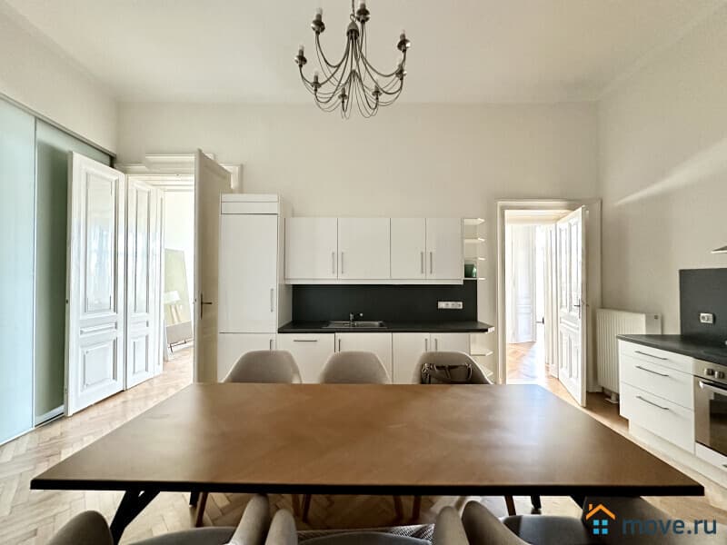 4-комн. квартира, 124 м²