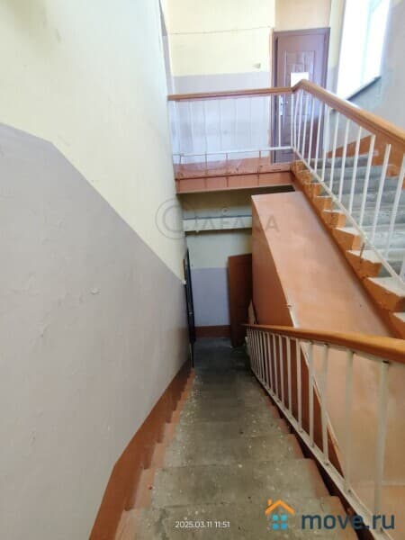 нежилое здание, 384.7 м²