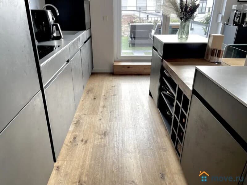3-комн. квартира, 98.1 м²