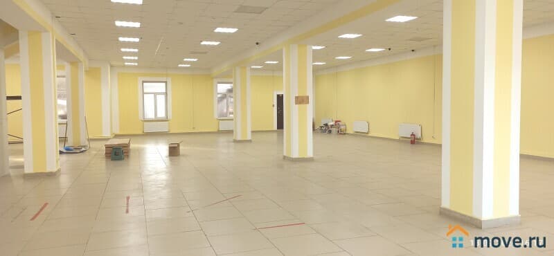 торговое помещение, 326 м²