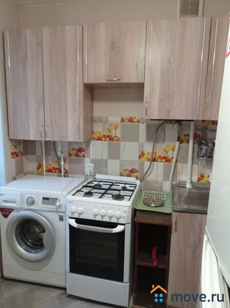 3-комн. квартира, 42 м²