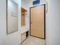 Сдается в аренду посуточно двухкомнатная квартира, 56 м², этаж 3 из 5. Фото 1