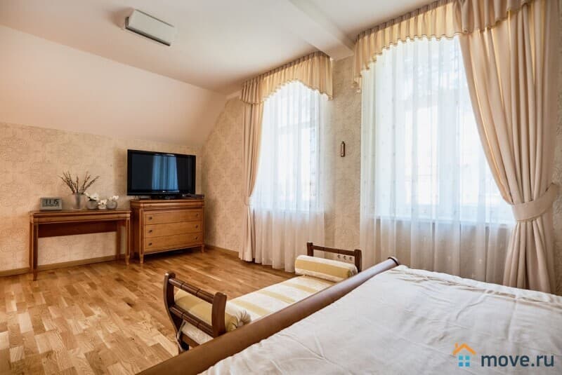 вилла, 270 м², 20 соток