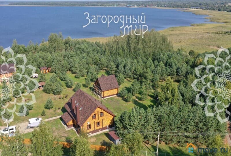 коттедж, 300 м²