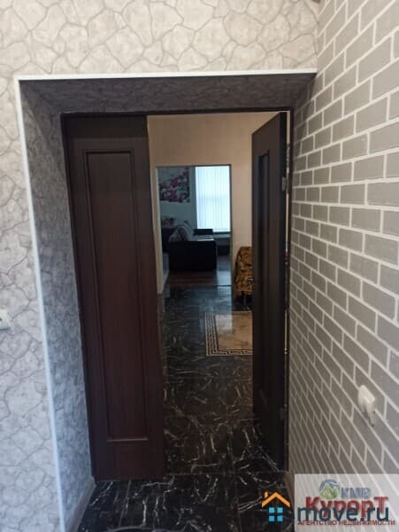 коттедж, 200 м²